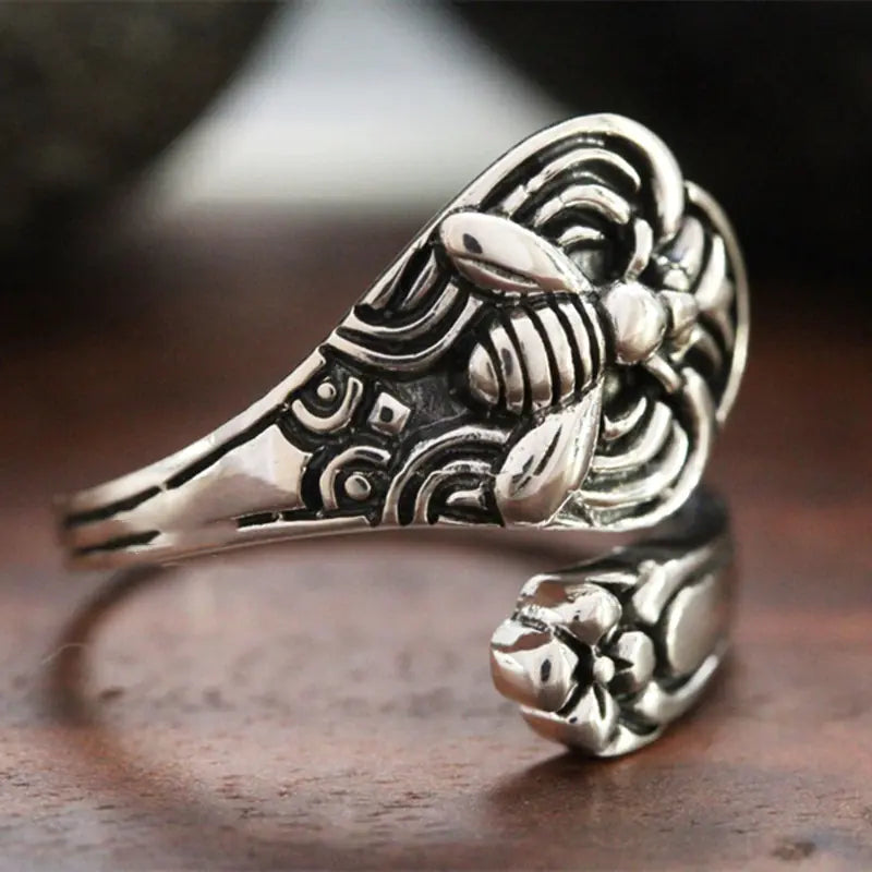 Adjustable Bee Spoon Ring Packaging for Women