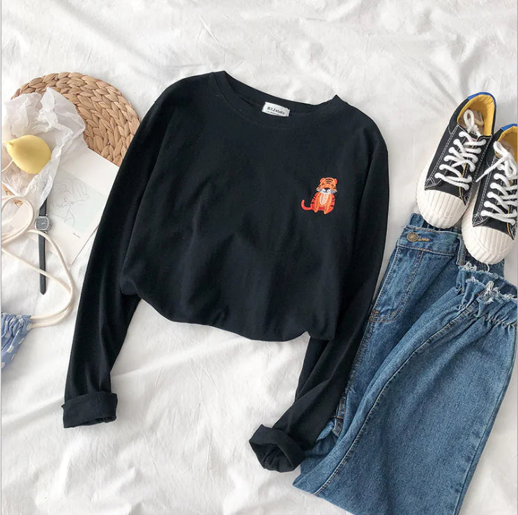 Embroidered Round Neck Loose Long Sleeve T-Shirt