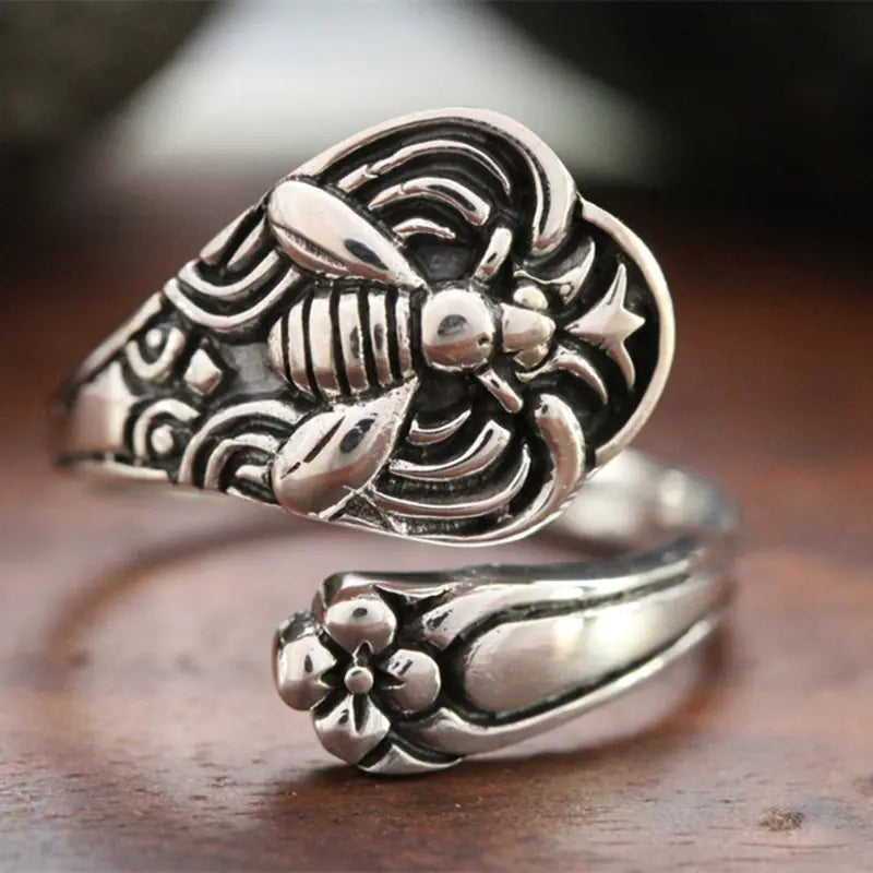 Adjustable Bee Spoon Ring Packaging for Women