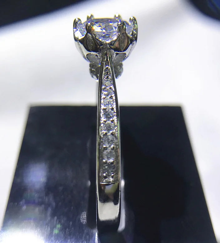 Zirconia Engagement Ring for Women with Floral Design
