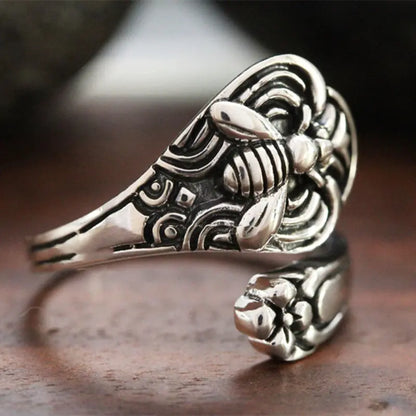 Adjustable Bee Spoon Ring Packaging for Women